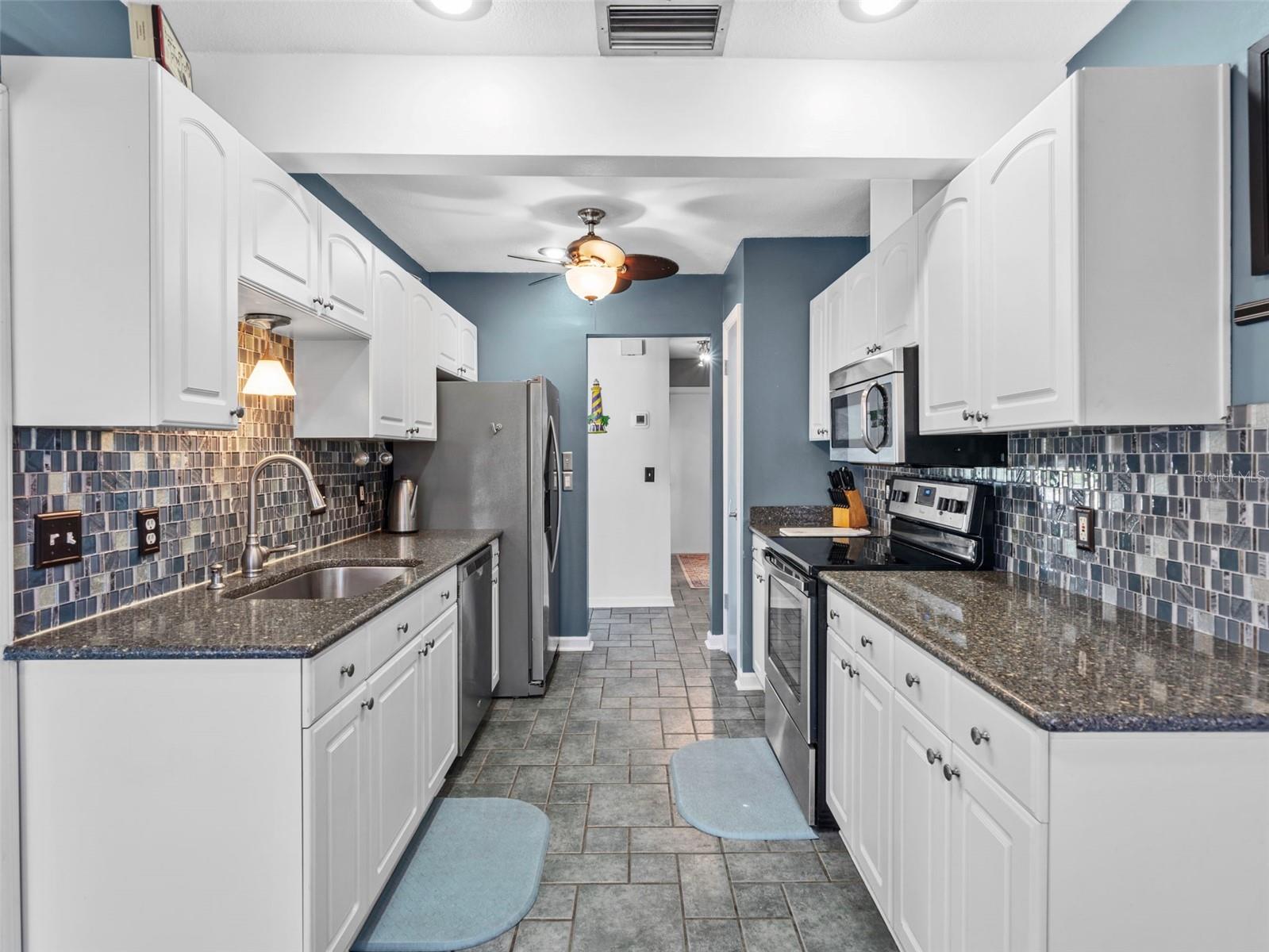 Image 16 of 53 For 1260 Lakeside Drive