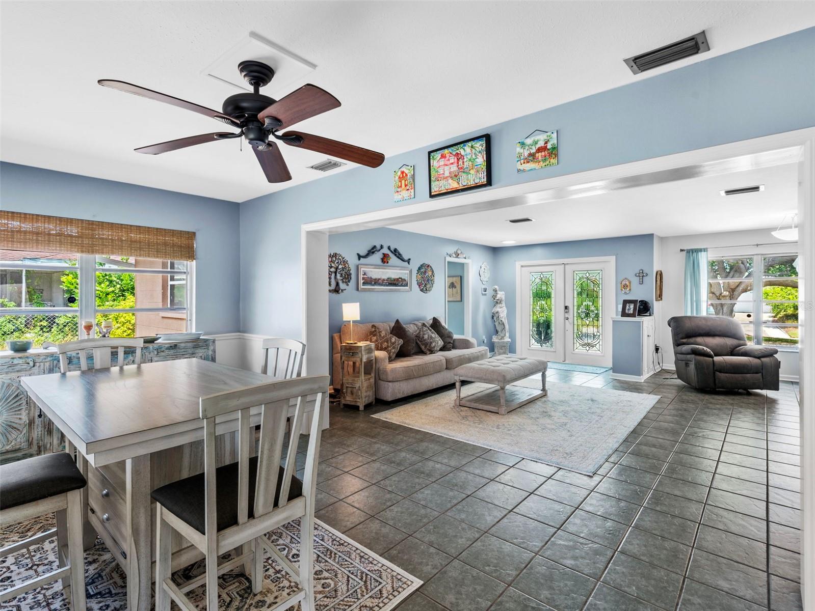 Image 23 of 53 For 1260 Lakeside Drive