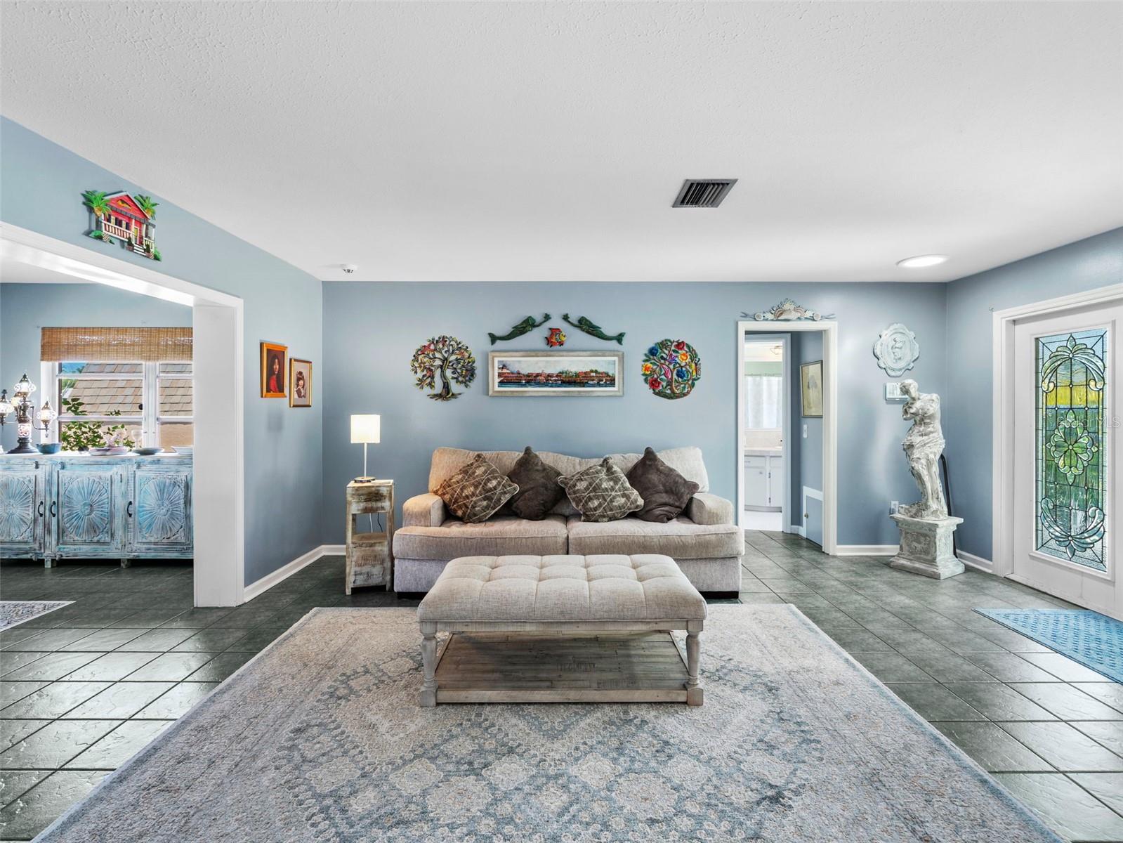 Image 27 of 53 For 1260 Lakeside Drive