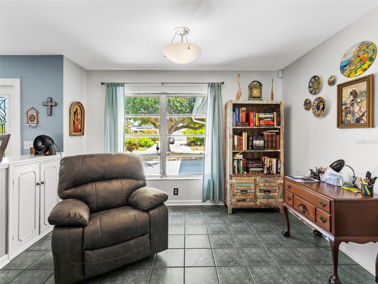 Image 30 of 53 For 1260 Lakeside Drive