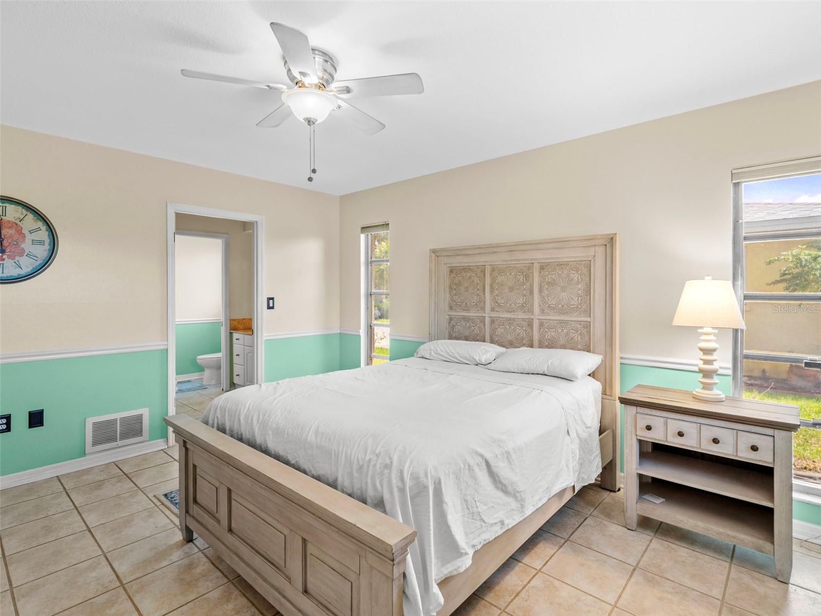 Image 9 of 53 For 1260 Lakeside Drive