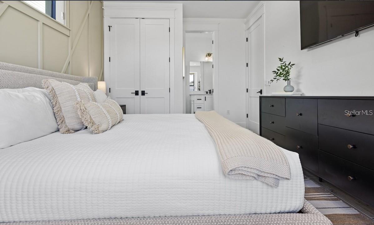 Image 39 of 81 For 203 Bay Drive N