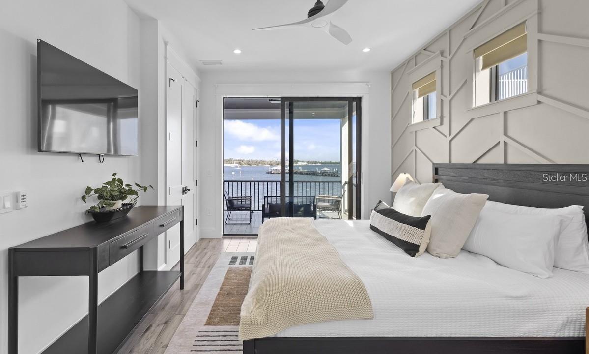 Image 57 of 81 For 203 Bay Drive N