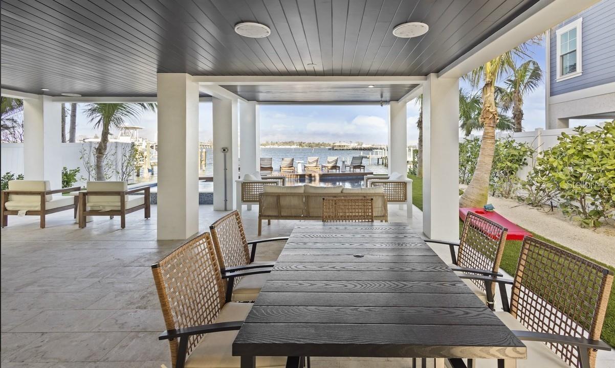 Image 65 of 81 For 203 Bay Drive N