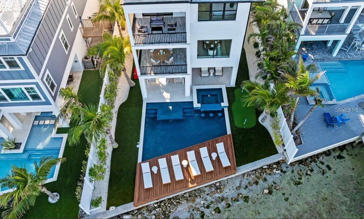 Image 68 of 81 For 203 Bay Drive N