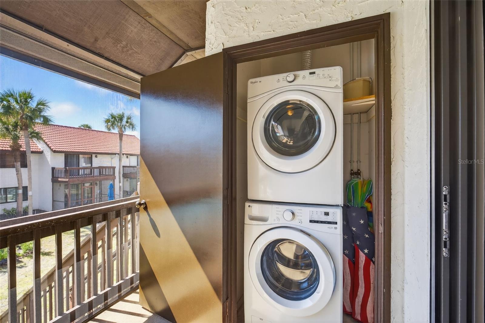 Image 23 of 43 For 1632 Stickney Point Road 201