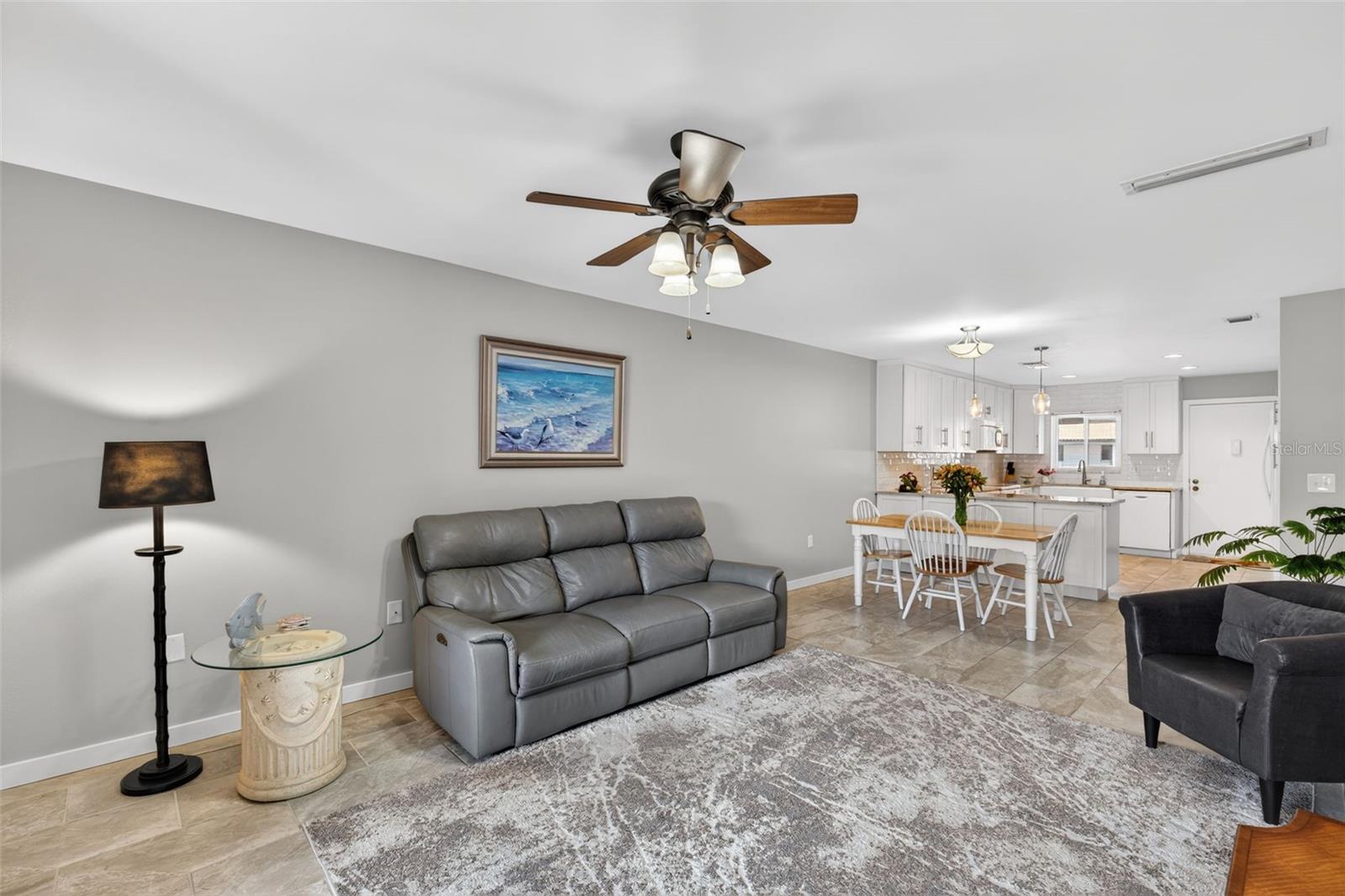 Image 5 of 43 For 1632 Stickney Point Road 201