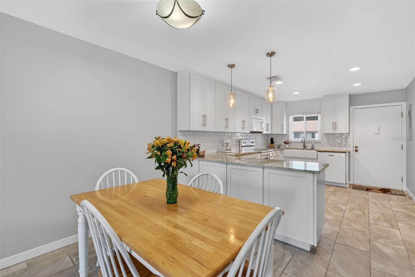 Image 8 of 43 For 1632 Stickney Point Road 201