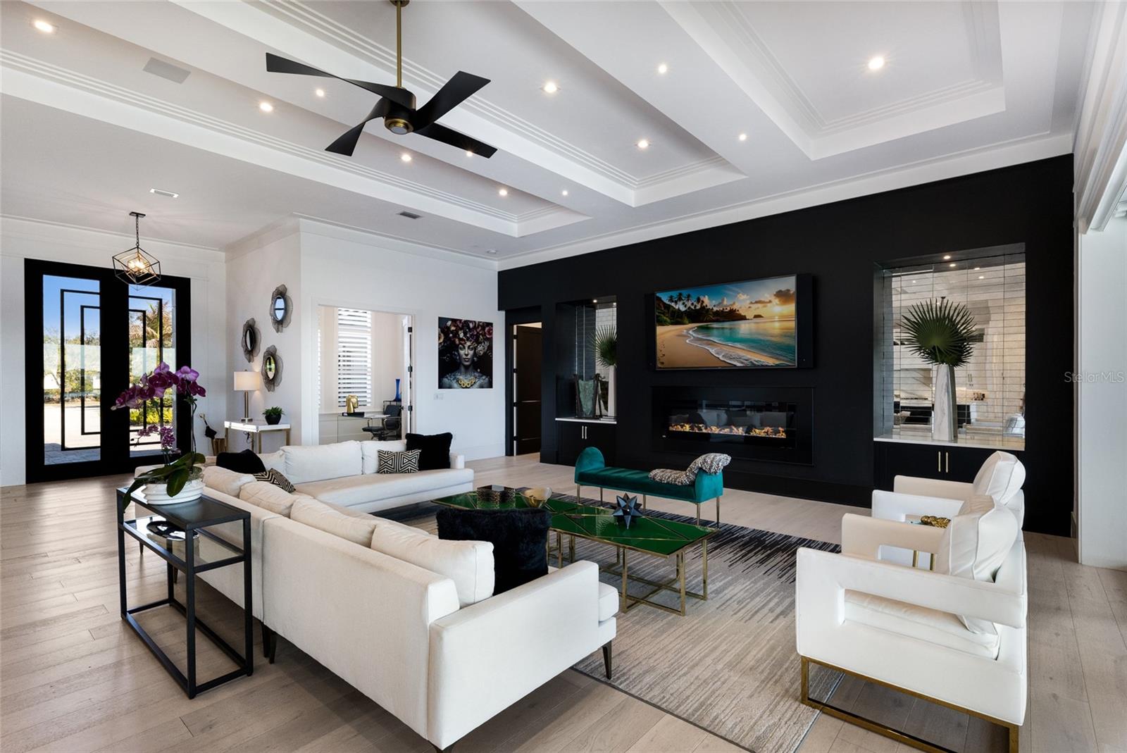 Image 13 of 99 For 8428 Lindrick Lane