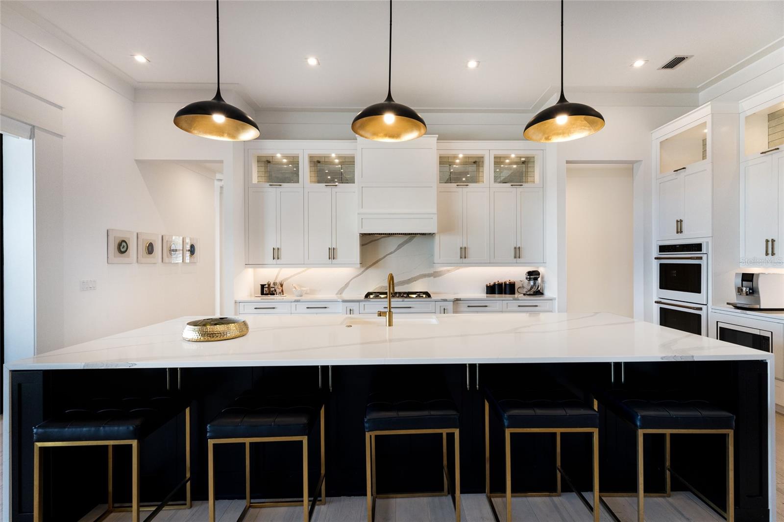 Image 18 of 99 For 8428 Lindrick Lane