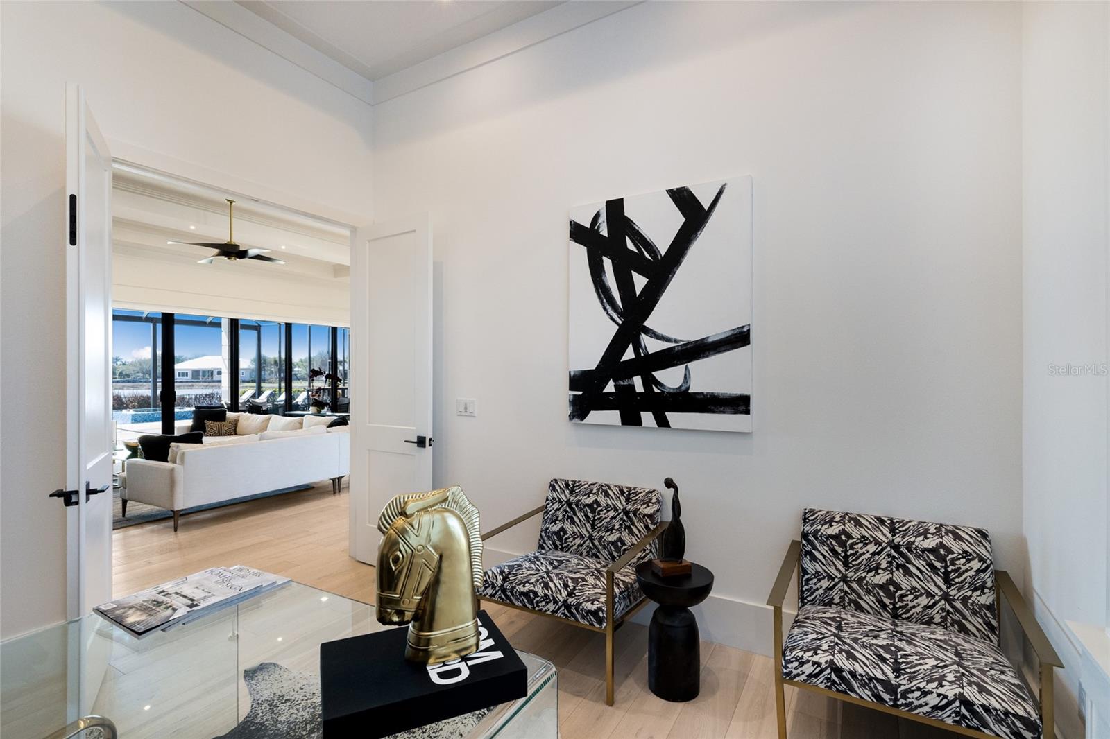 Image 27 of 99 For 8428 Lindrick Lane