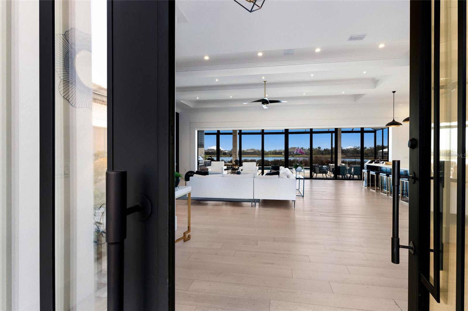 Image 6 of 99 For 8428 Lindrick Lane