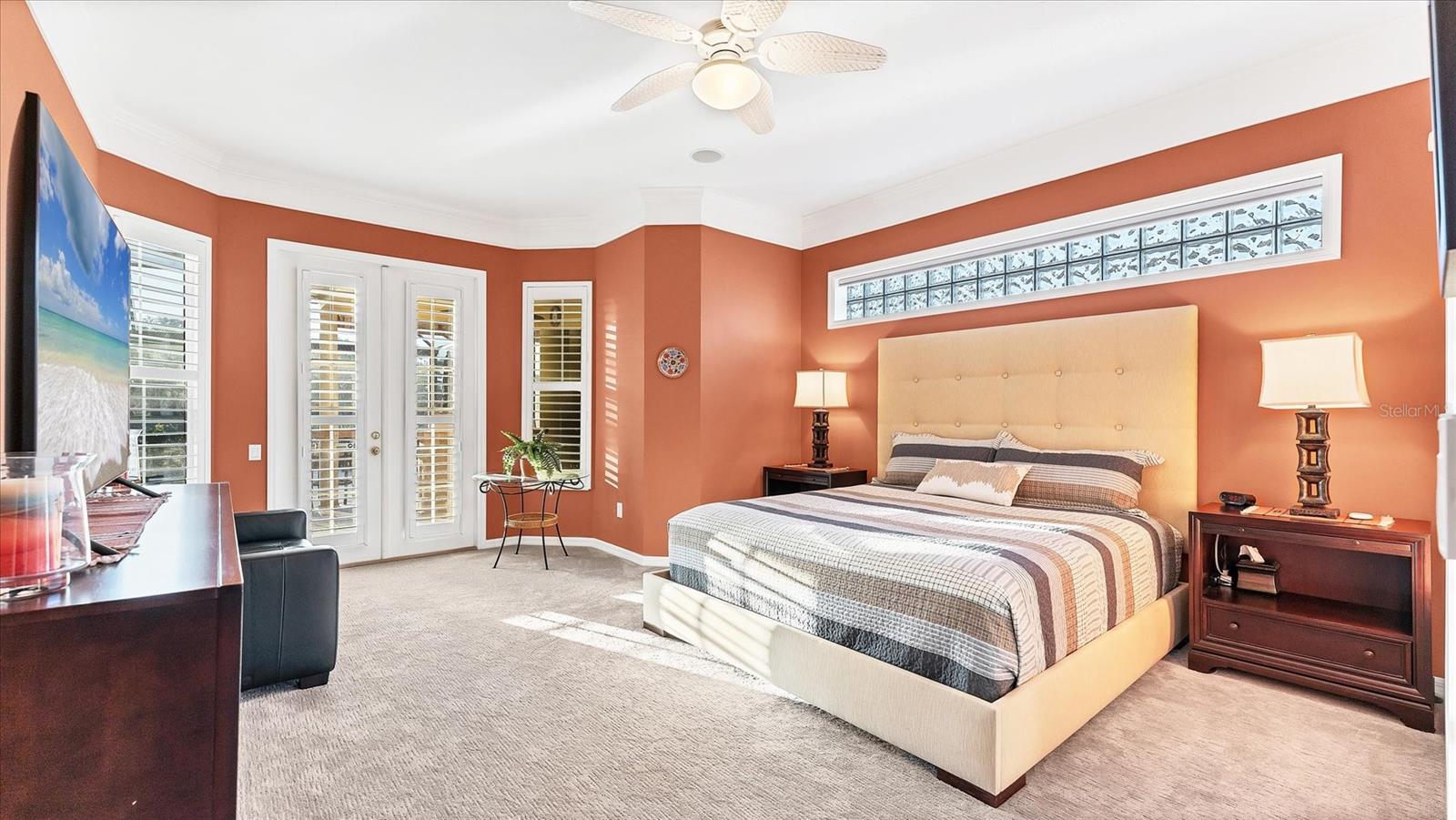 Listing photo id 22 for 7106 Pine Valley Street