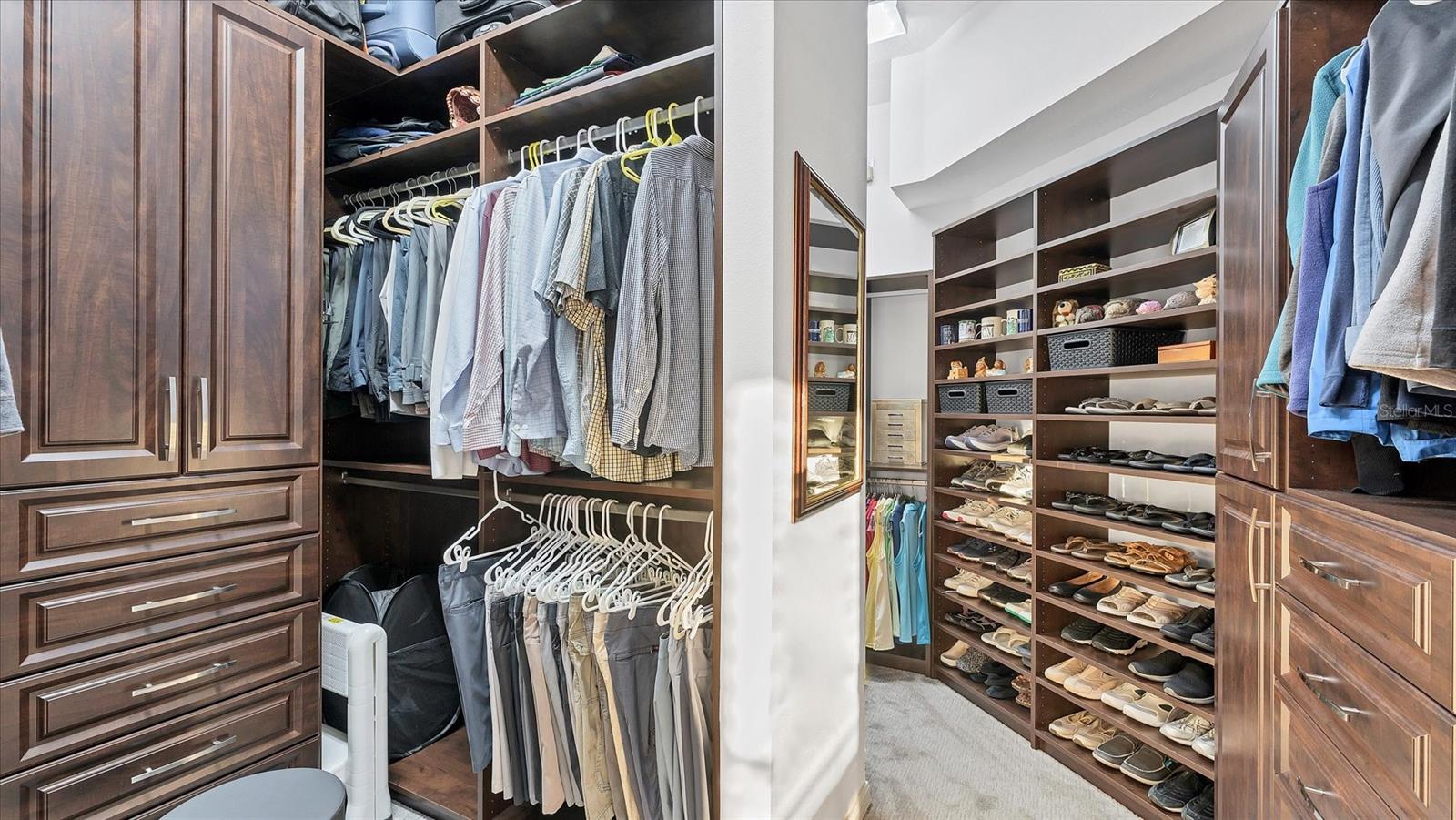 Listing photo id 25 for 7106 Pine Valley Street