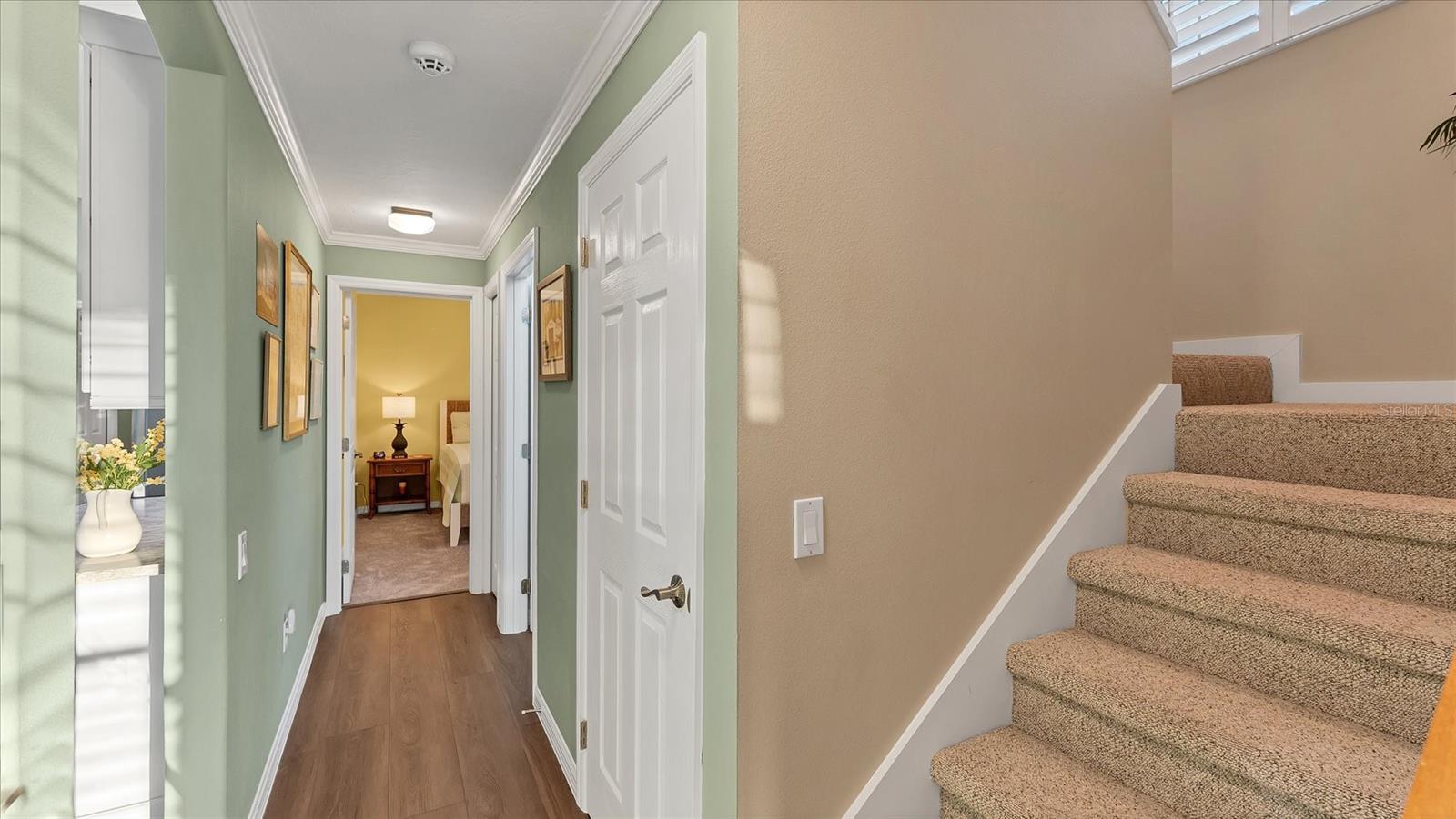 Listing photo id 32 for 7106 Pine Valley Street