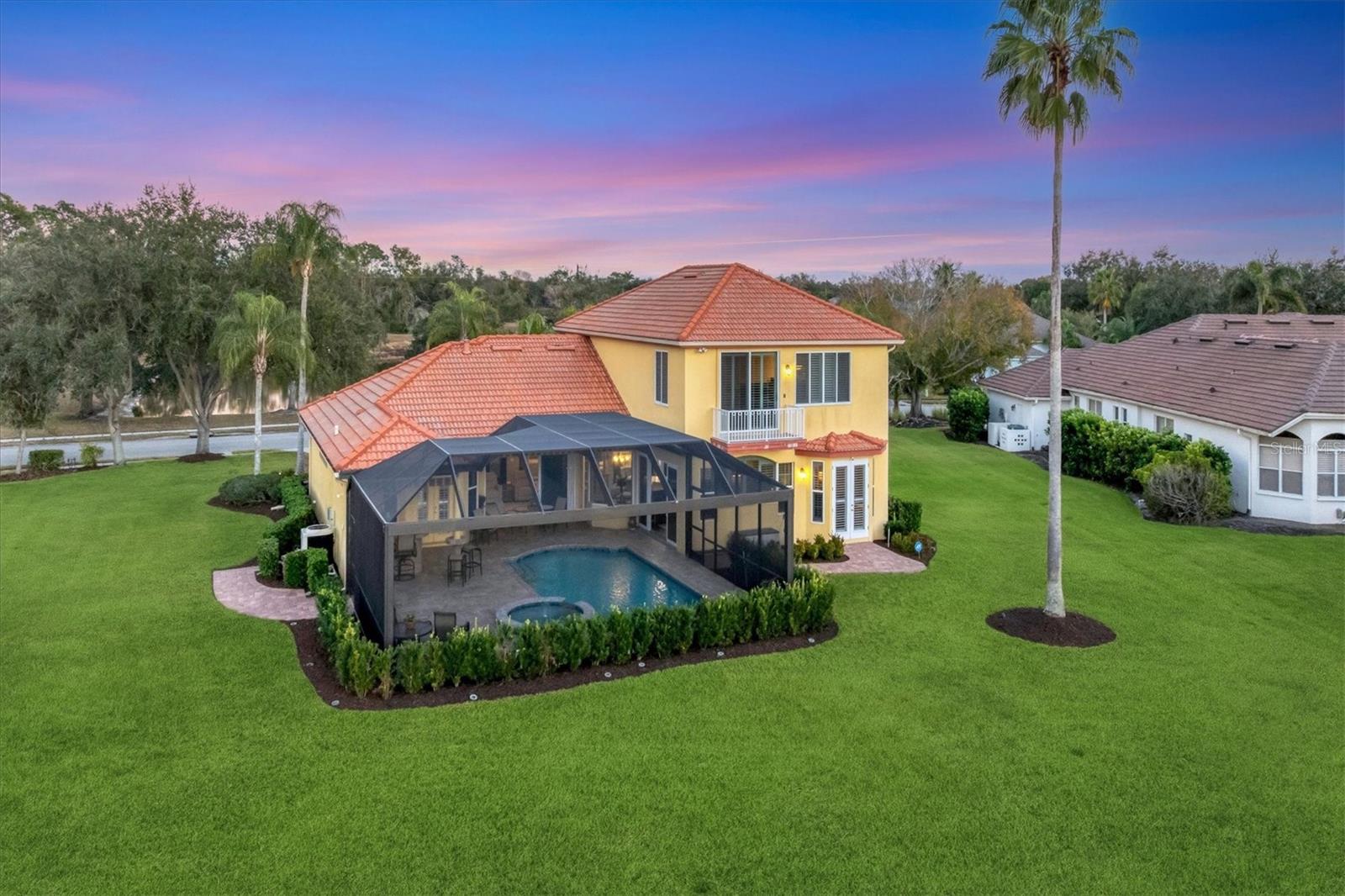 Listing photo id 46 for 7106 Pine Valley Street