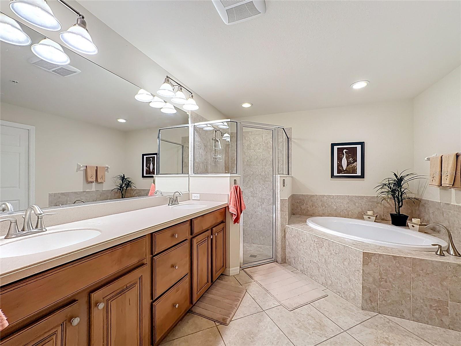 Image 19 of 25 For 8406 Grand Estuary Trail 104