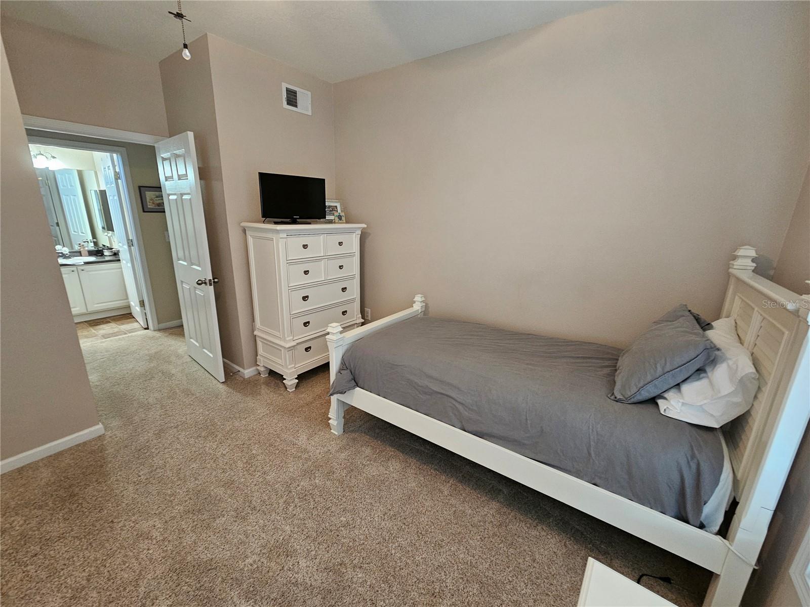 Image 15 of 34 For 4802 51st Street W 1417