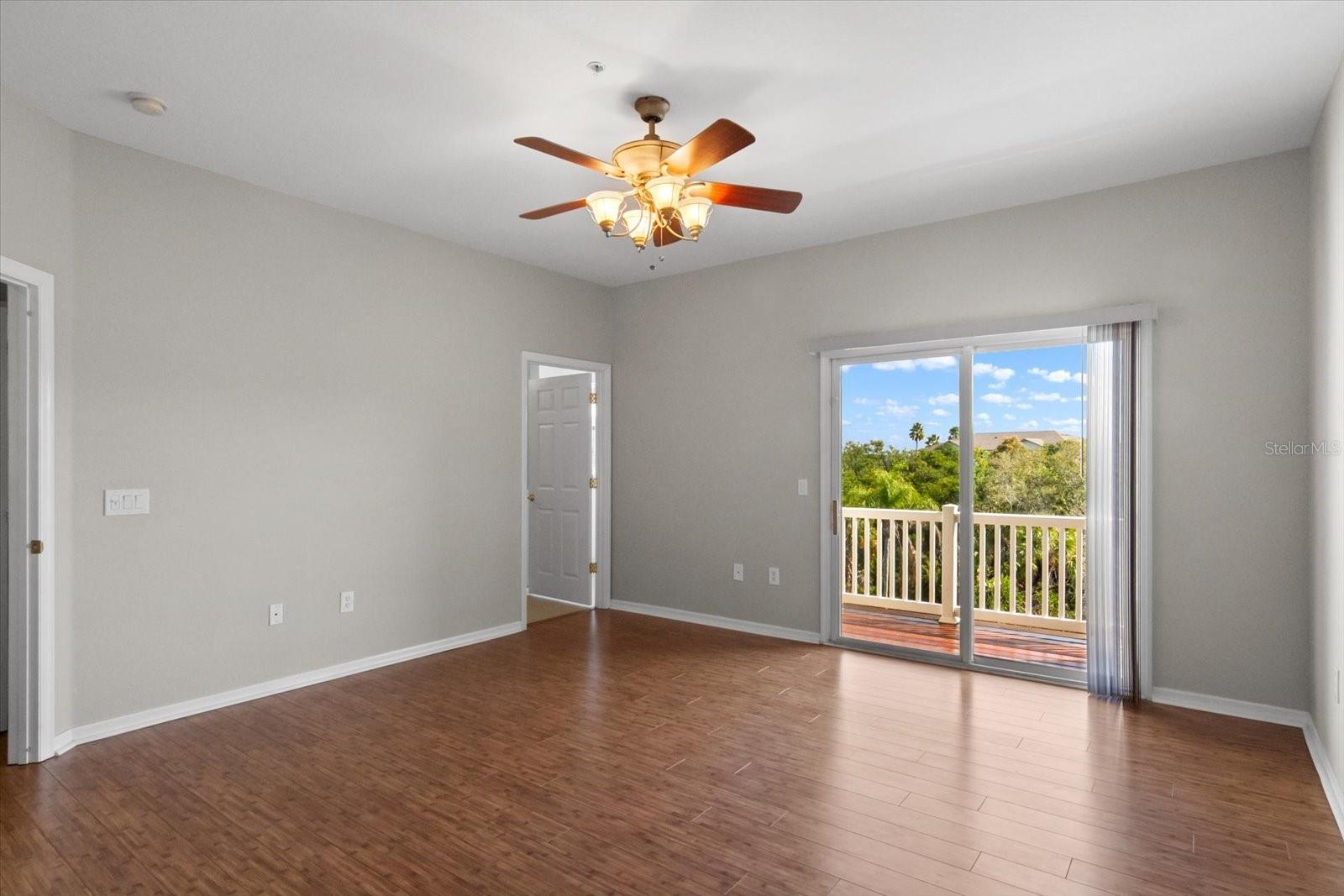 Image 22 of 50 For 1018 34th Drive W