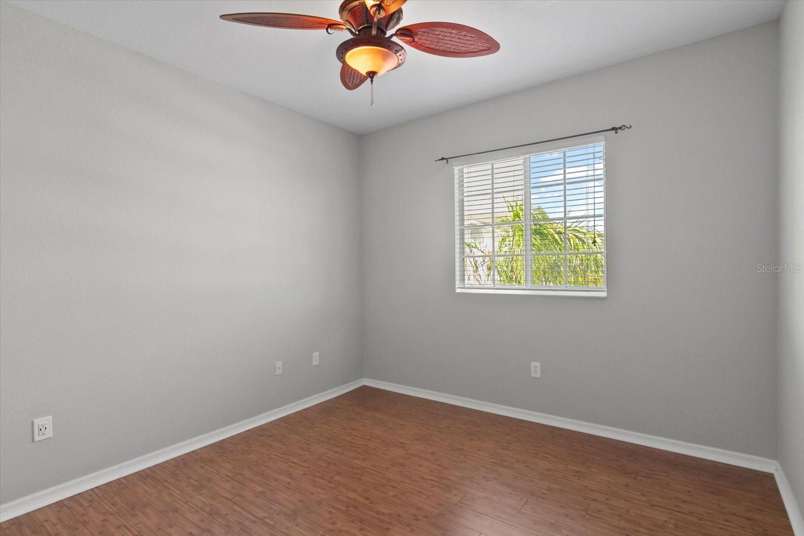 Image 33 of 50 For 1018 34th Drive W