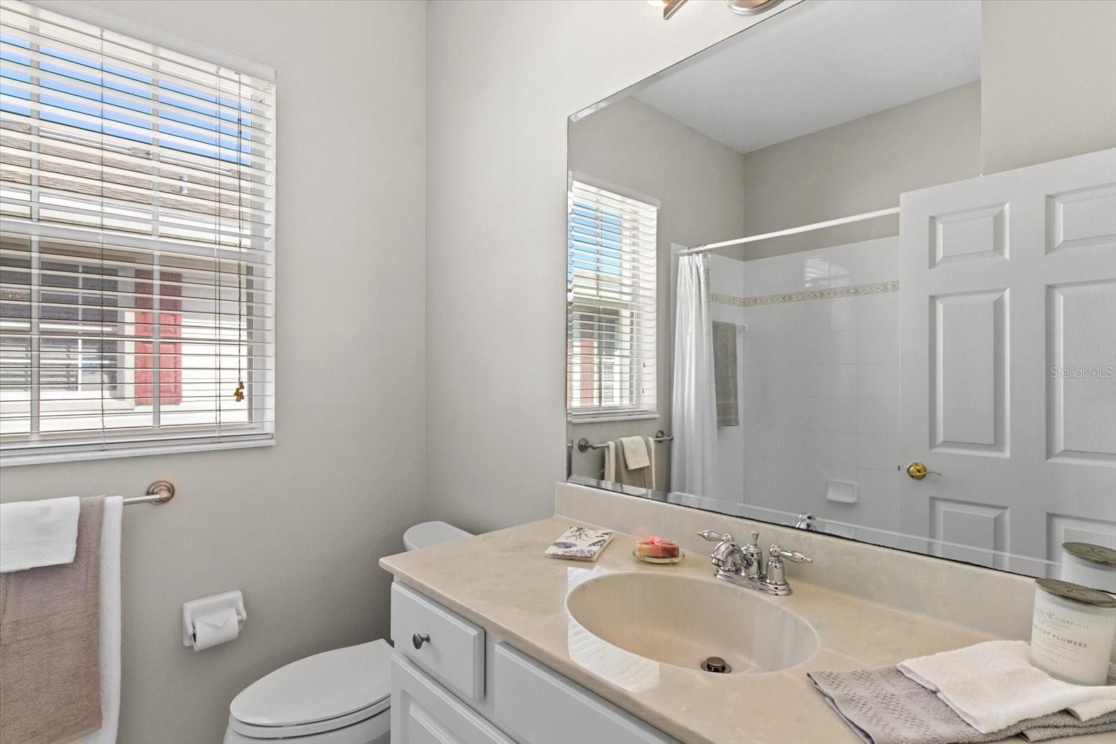 Image 37 of 50 For 1018 34th Drive W