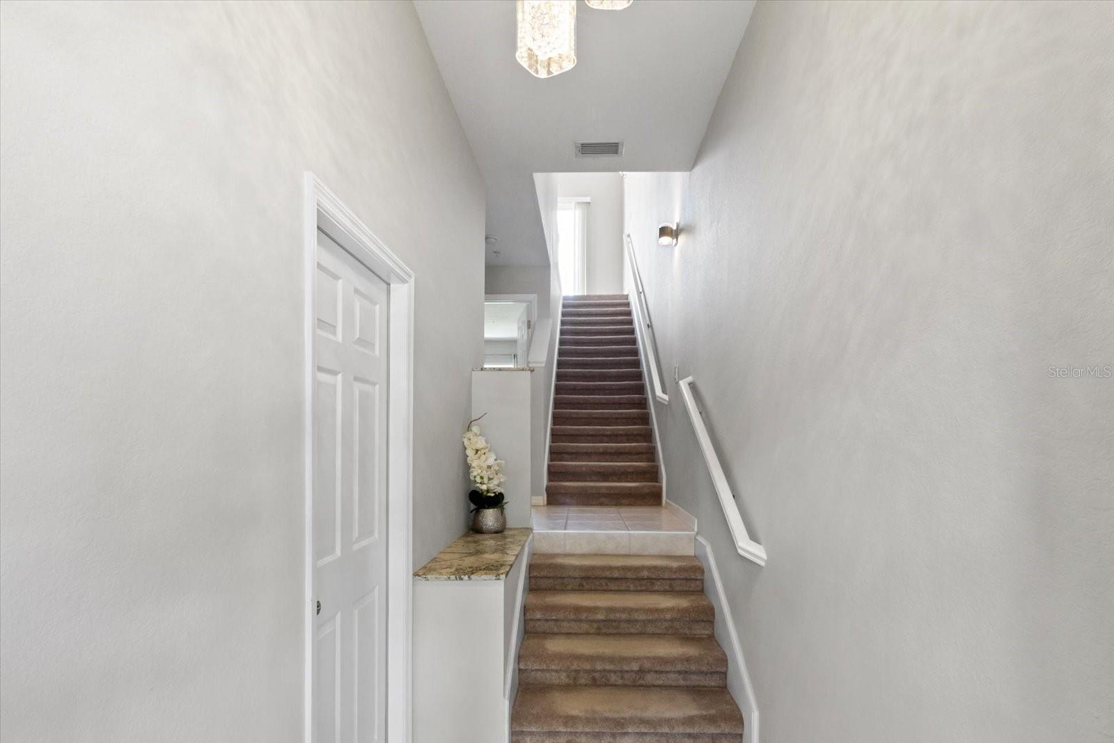 Image 5 of 50 For 1018 34th Drive W