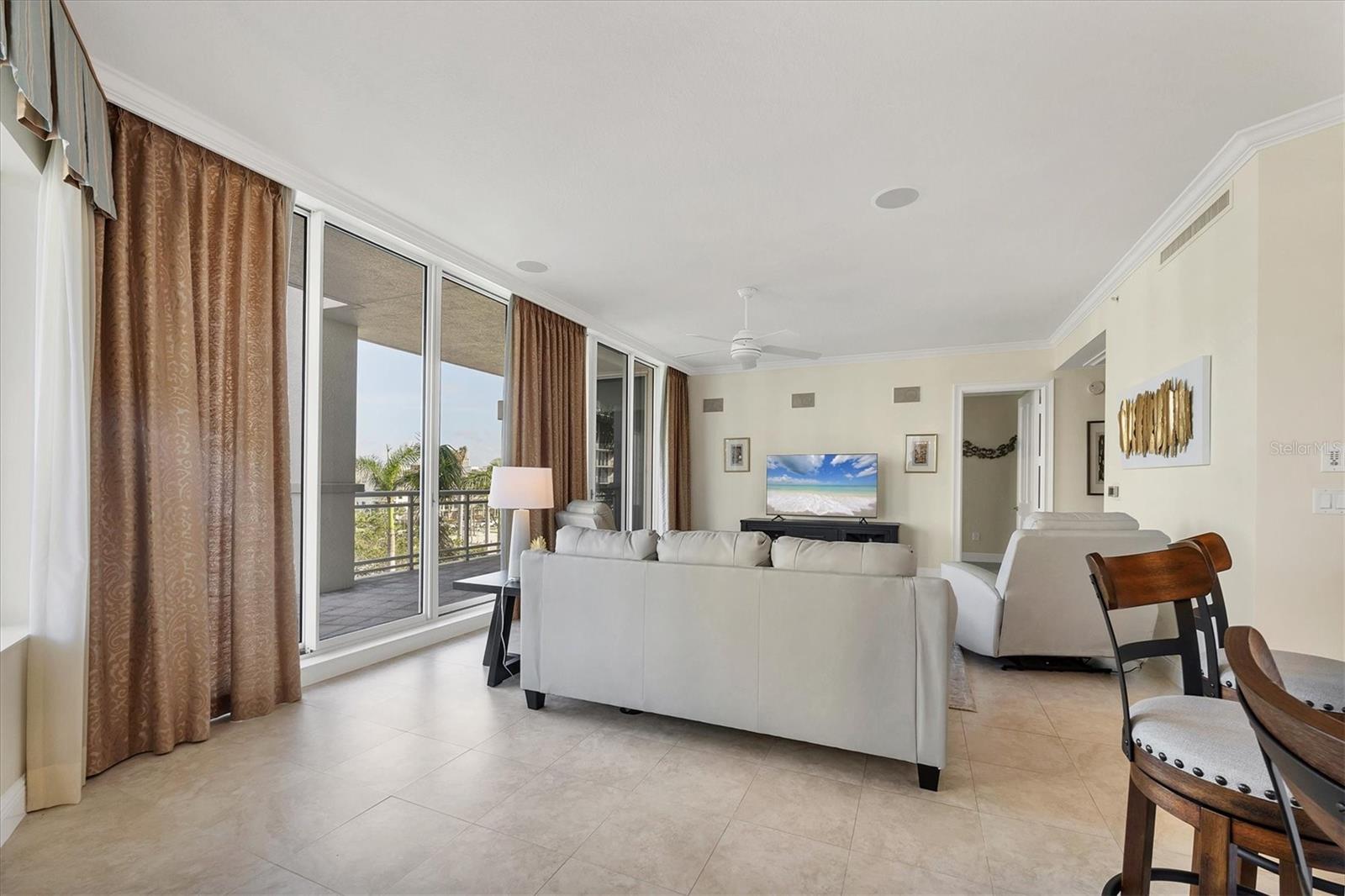 Image 12 of 84 For 1300 Benjamin Franklin Drive 304