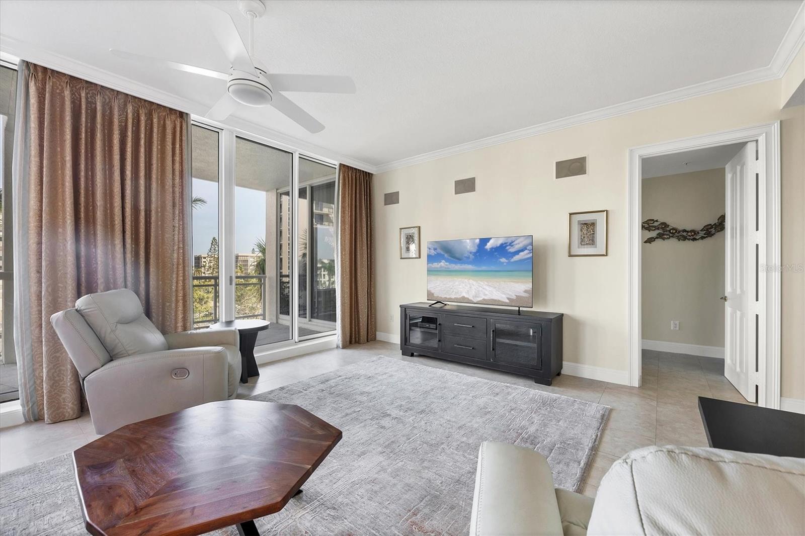 Image 15 of 84 For 1300 Benjamin Franklin Drive 304