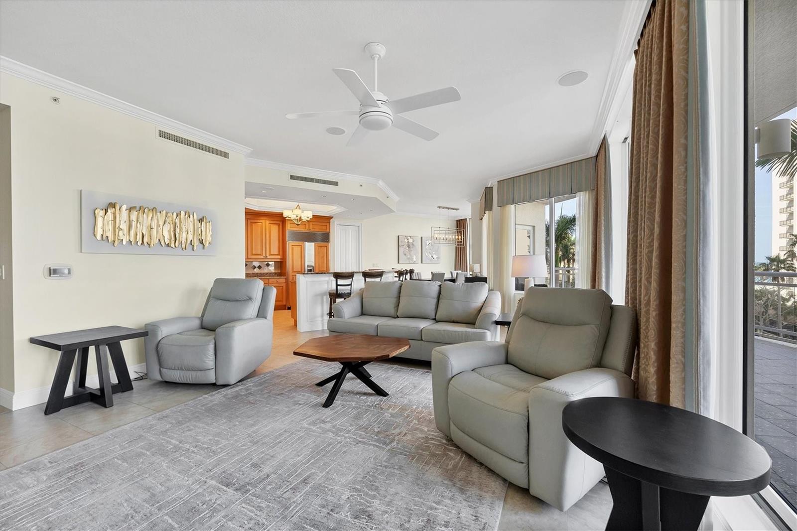 Image 17 of 84 For 1300 Benjamin Franklin Drive 304