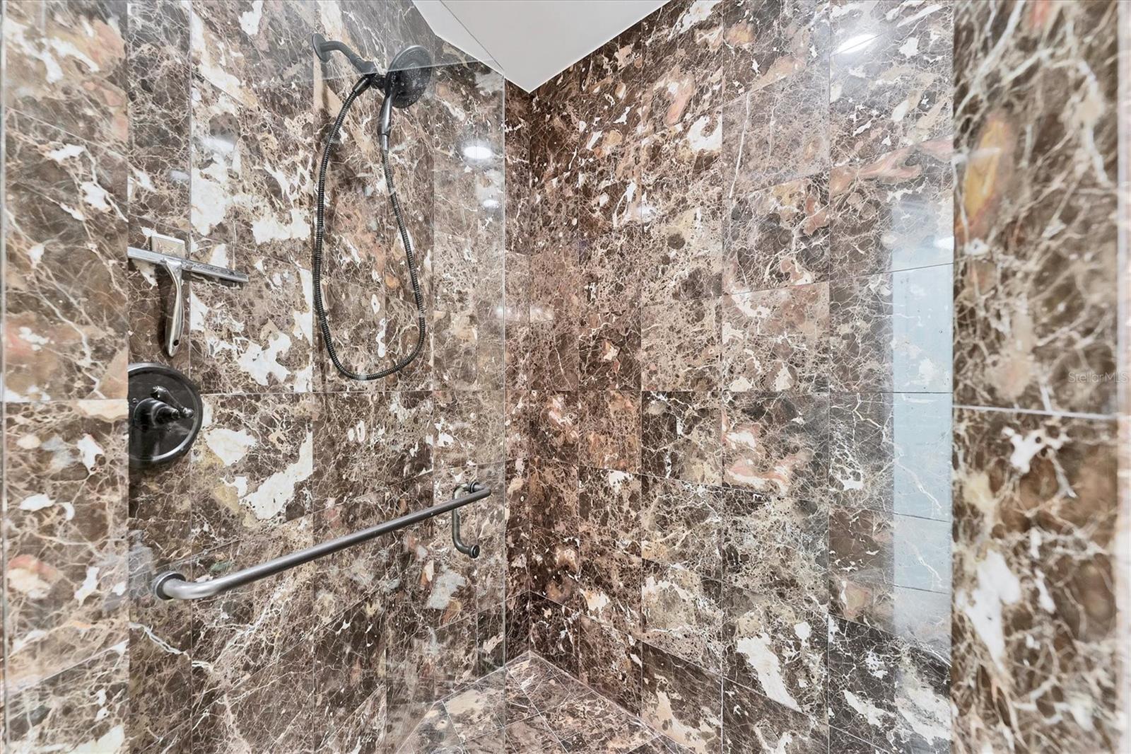 Image 43 of 84 For 1300 Benjamin Franklin Drive 304