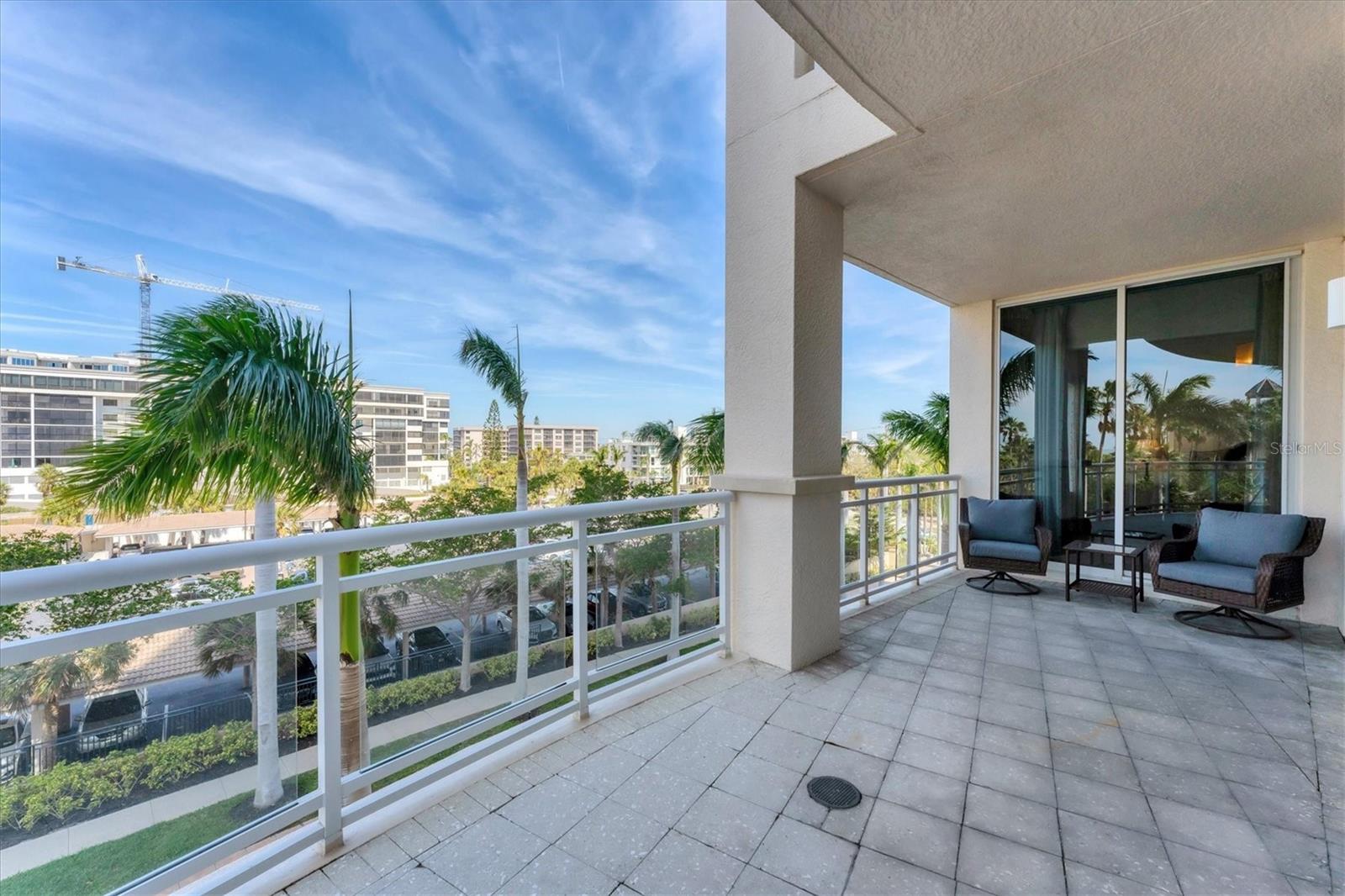 Image 51 of 84 For 1300 Benjamin Franklin Drive 304