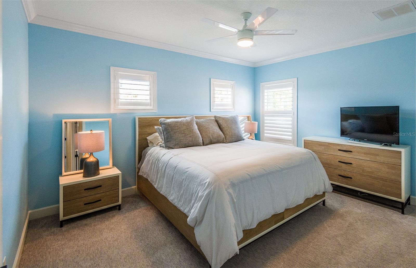 Image 17 of 38 For 15623 Leven Links Place