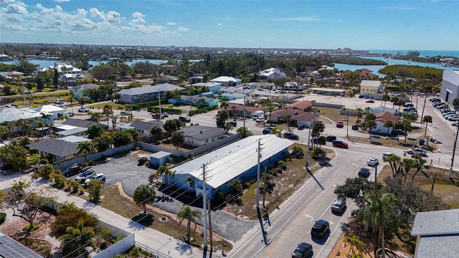 Image 3 of 47 For 100 Bayshore Road C