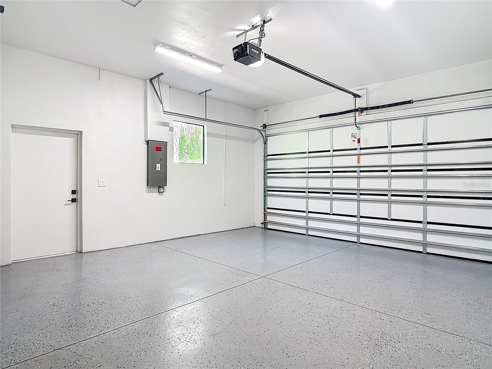 Listing photo id 19 for 4993 Prime Terrace