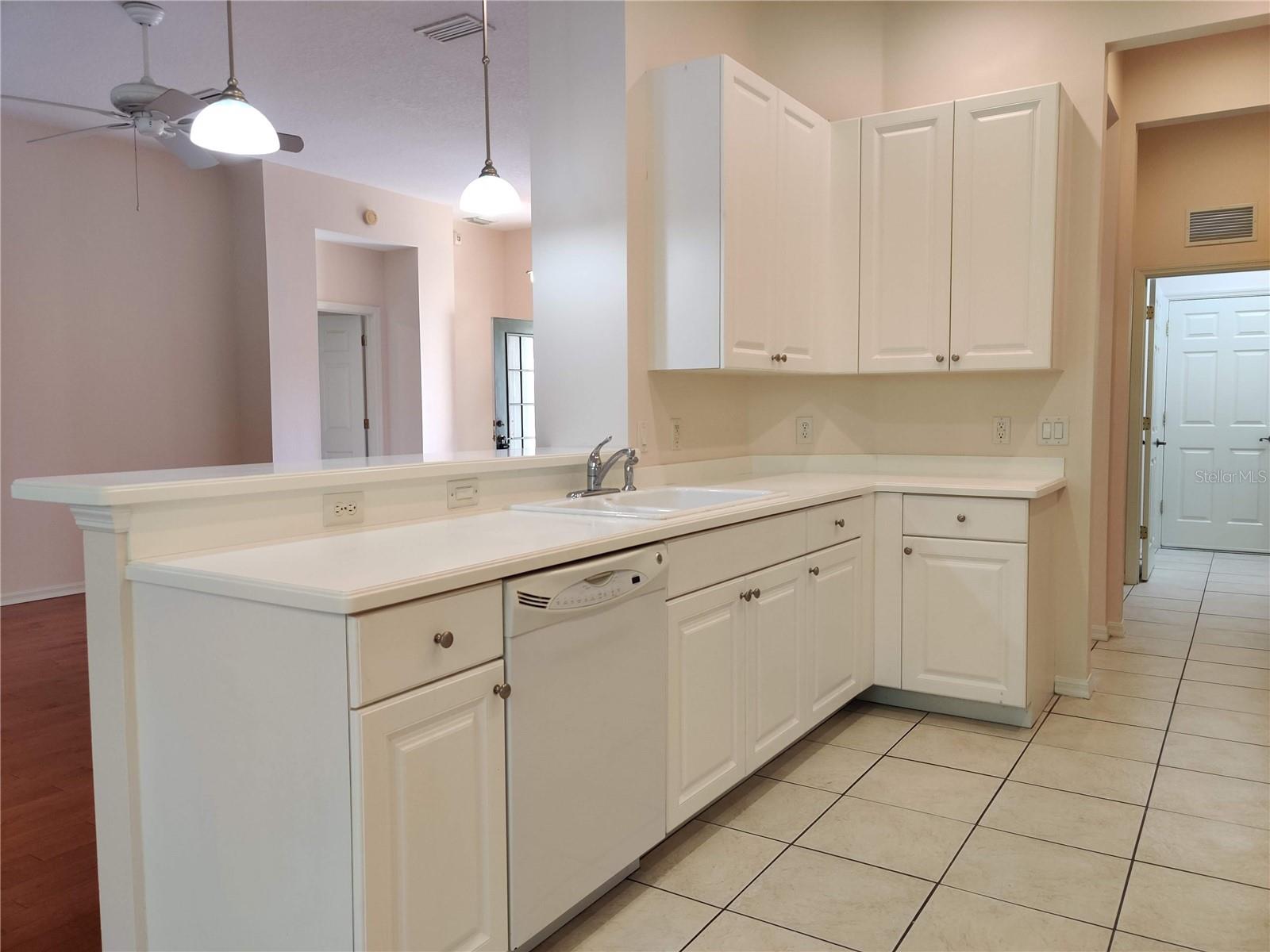 Image 9 of 31 For 7625 Charleston Street