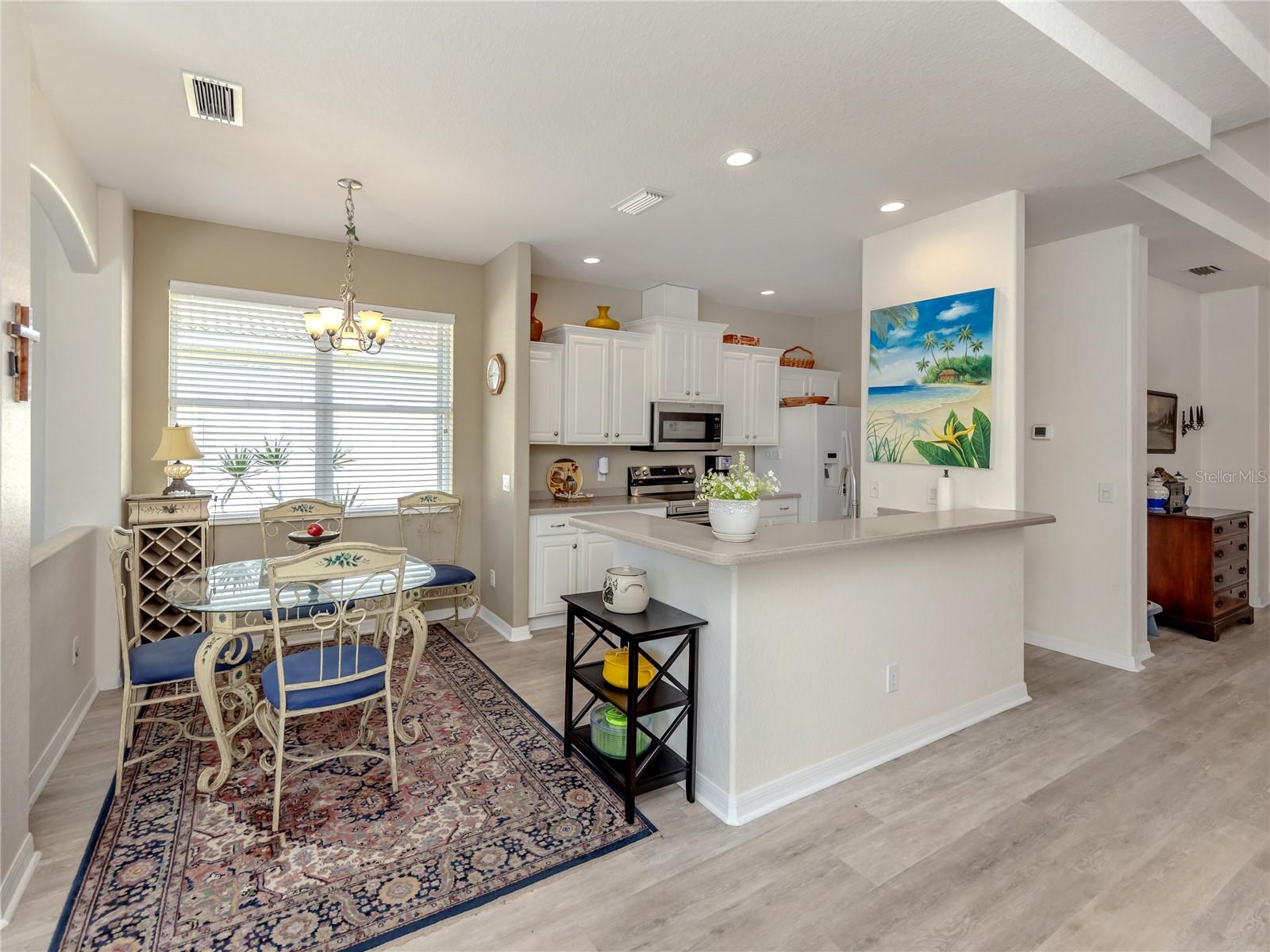 Image 22 of 51 For 11500 Dancing River Drive