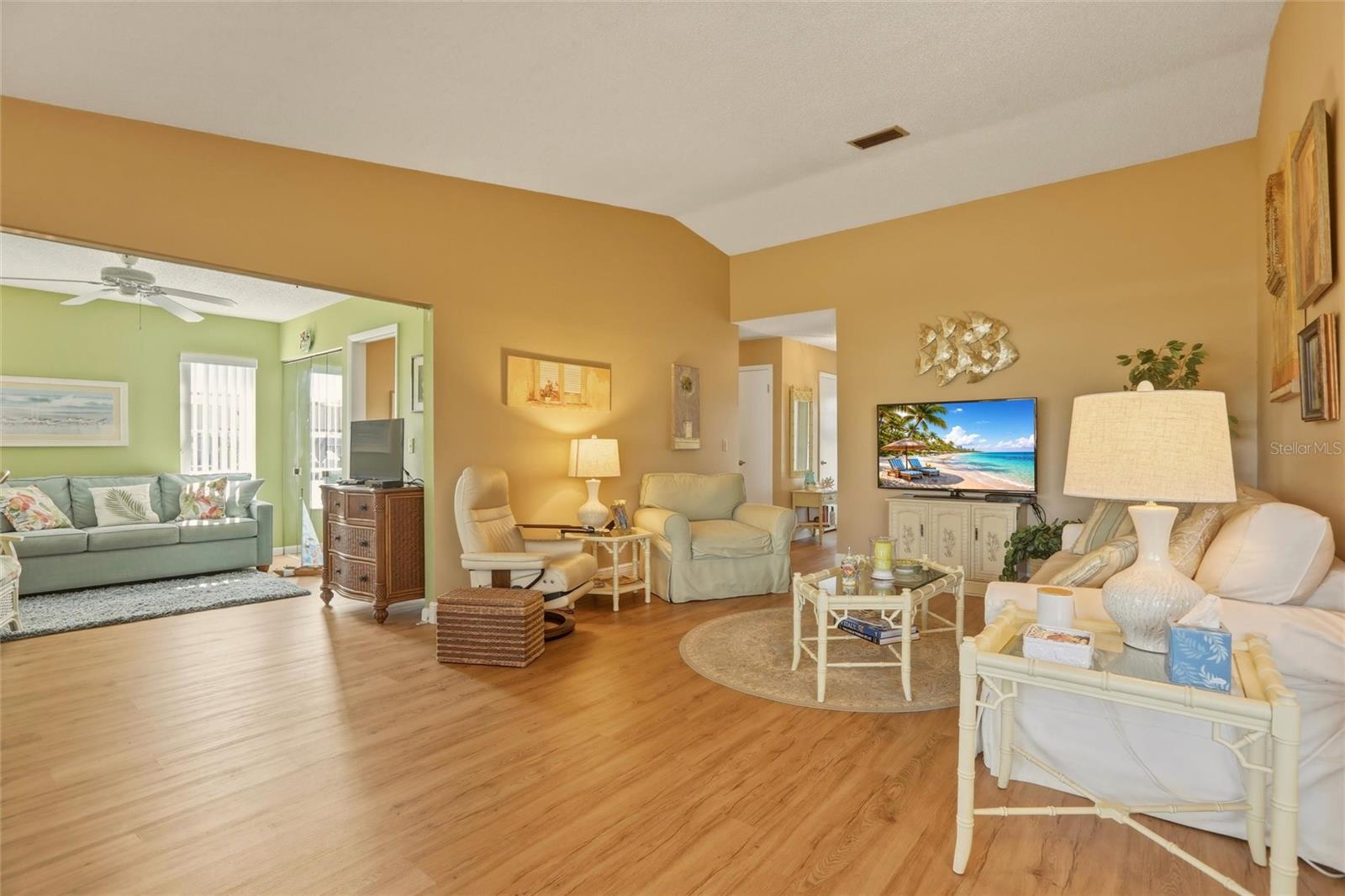 Image 11 of 34 For 3409 37th Street 93