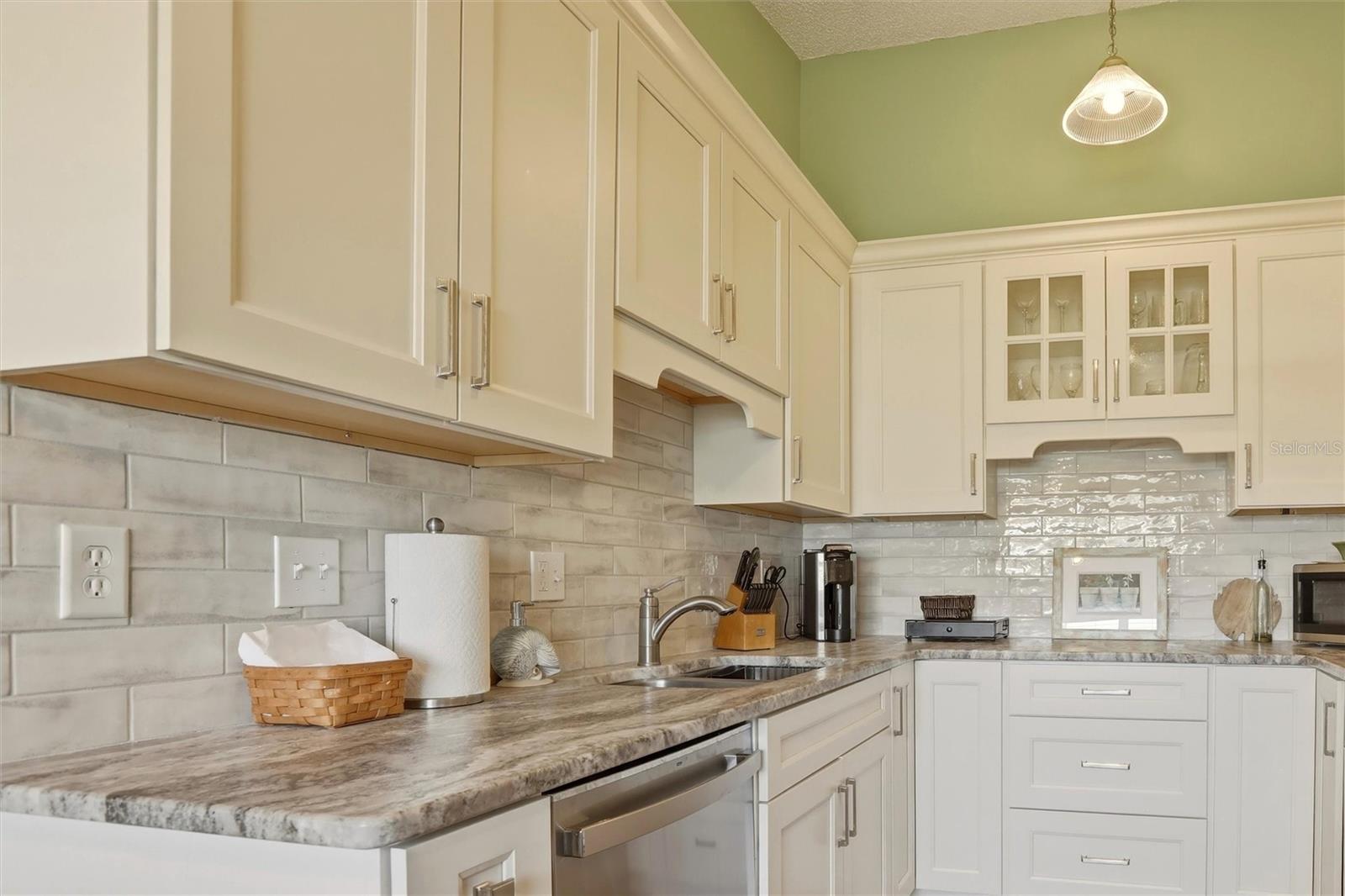 Image 13 of 34 For 3409 37th Street 93