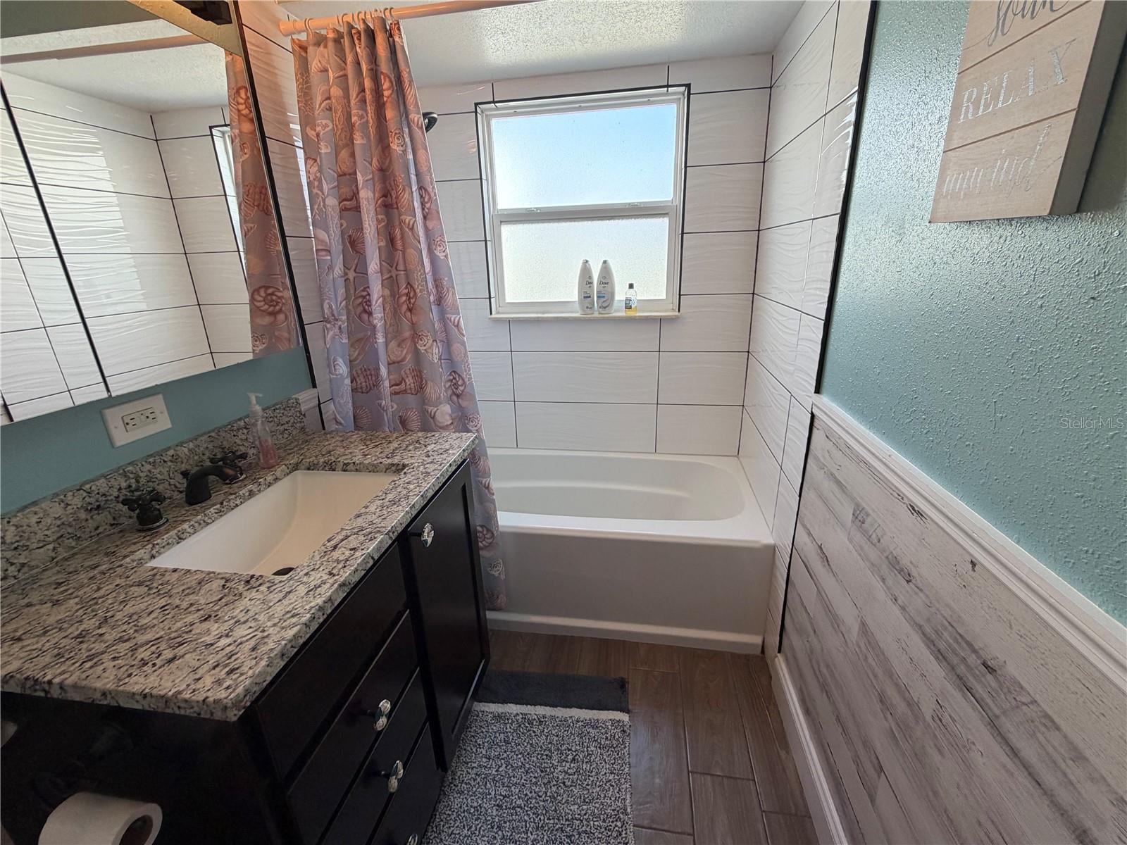 Image 10 of 29 For 716 Ixora Avenue