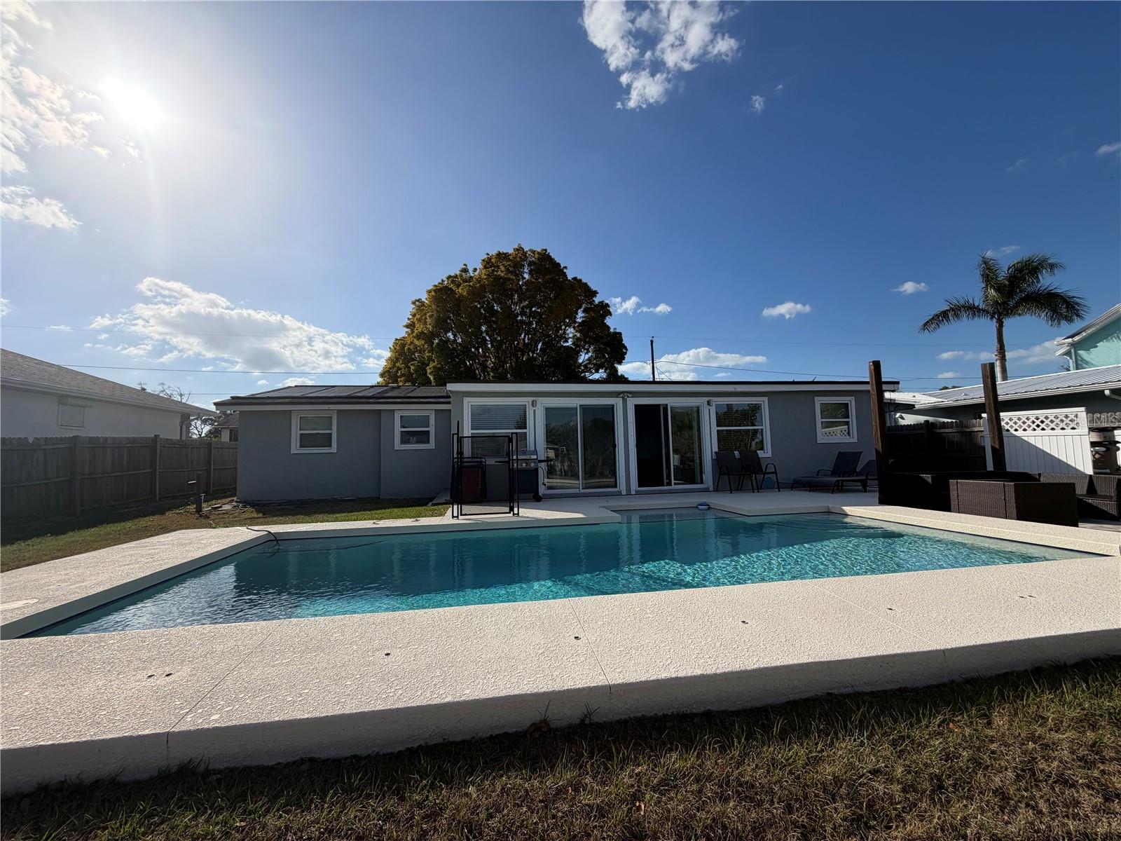 Image 23 of 29 For 716 Ixora Avenue