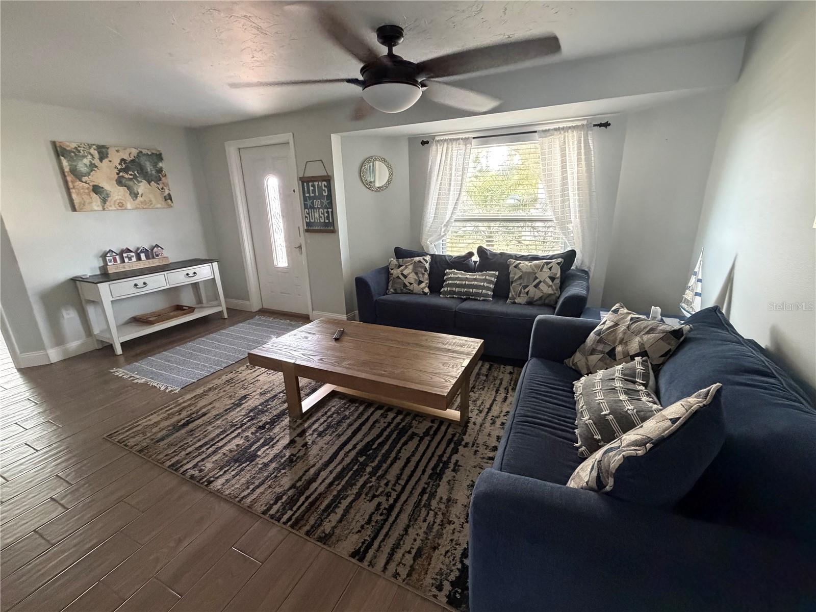 Image 5 of 29 For 716 Ixora Avenue