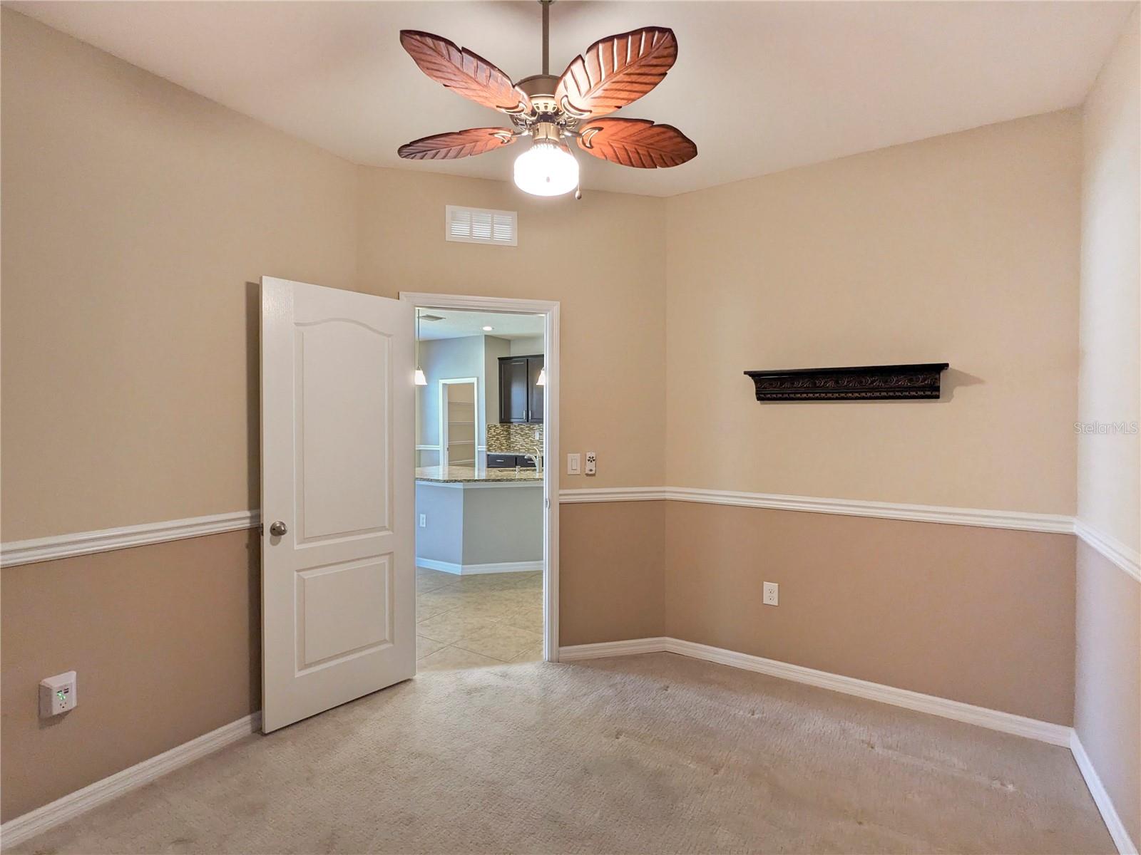 Image 29 of 49 For 3129 Oriole Drive 104