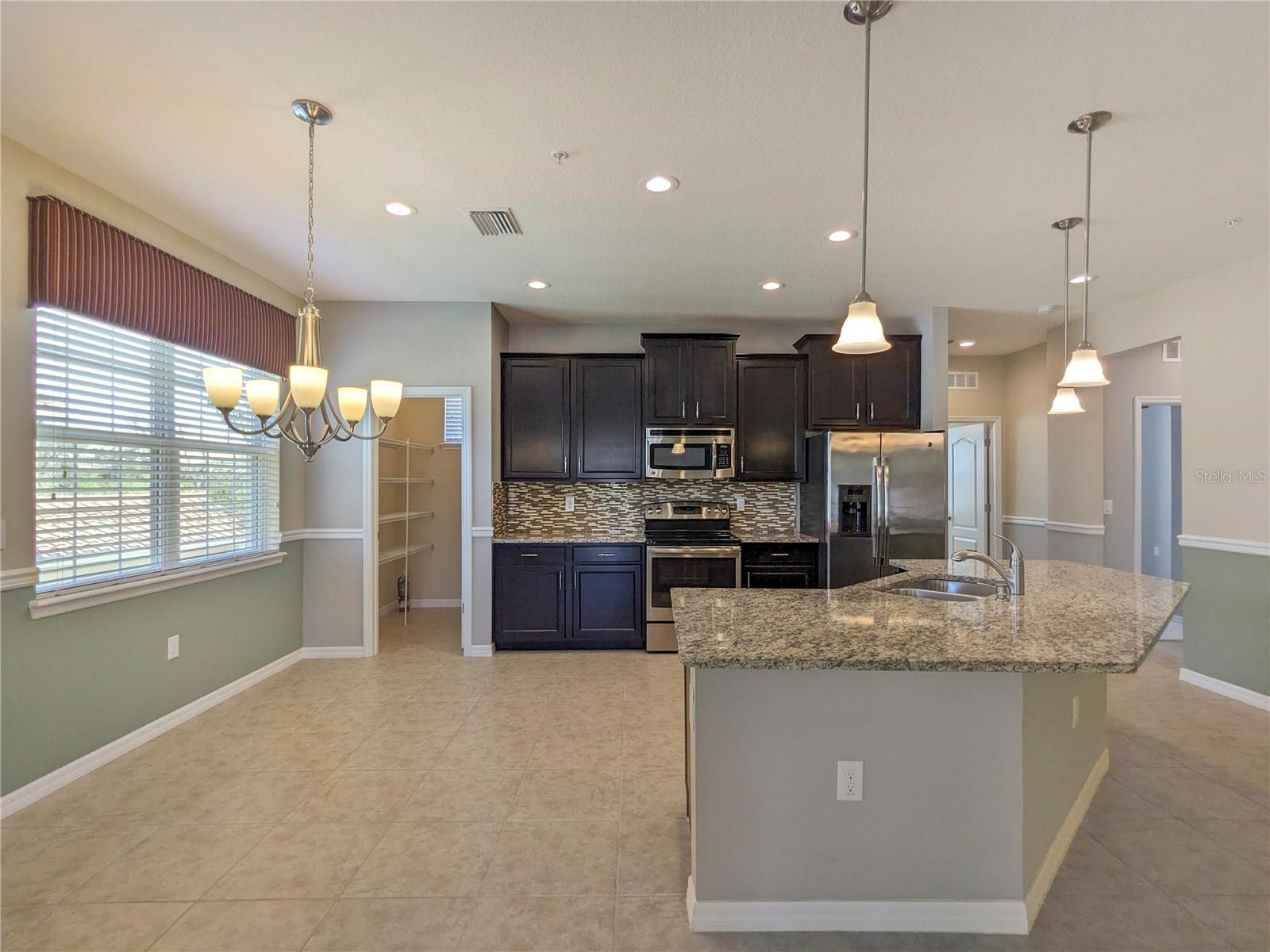 Image 8 of 49 For 3129 Oriole Drive 104