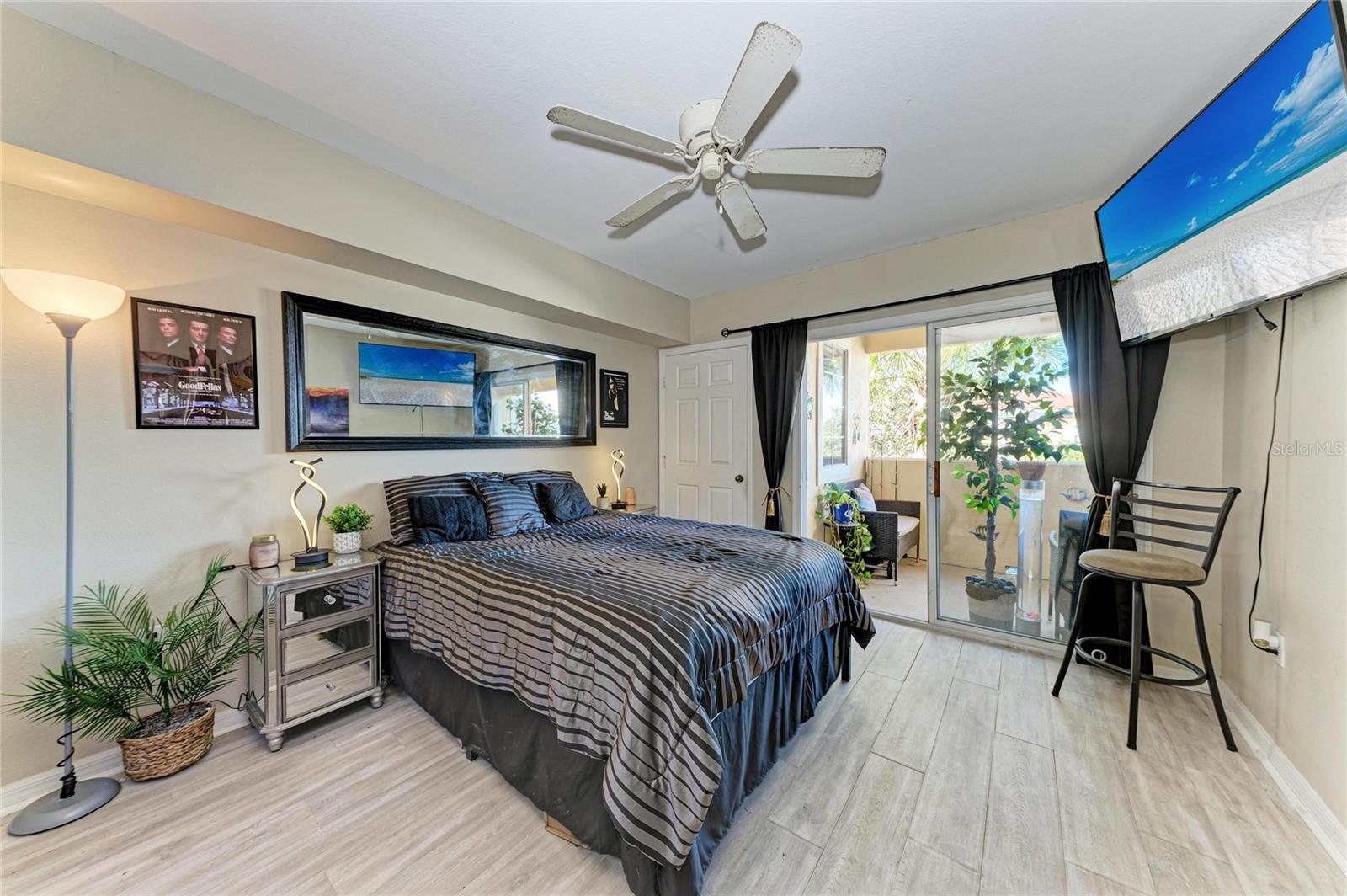 Image 17 of 33 For 1130 Villagio Circle 201