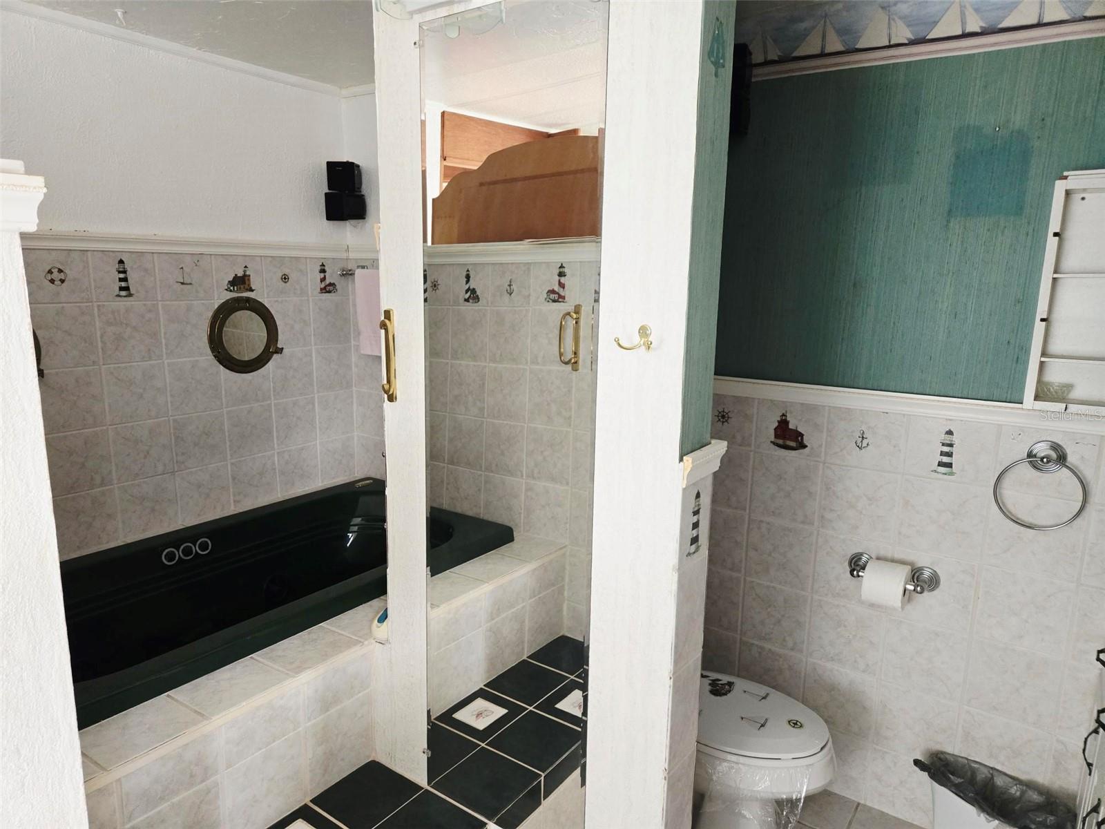 Image 17 of 30 For 5316 53rd Ave E  E2