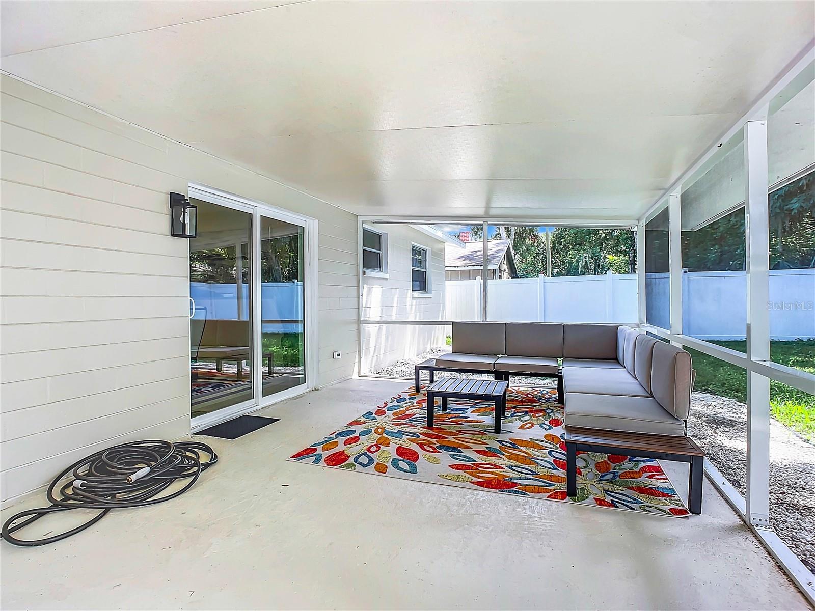 Image 17 of 19 For 1014 Indian Oaks E