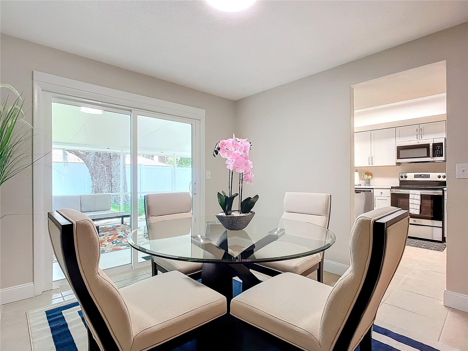 Image 6 of 19 For 1014 Indian Oaks E