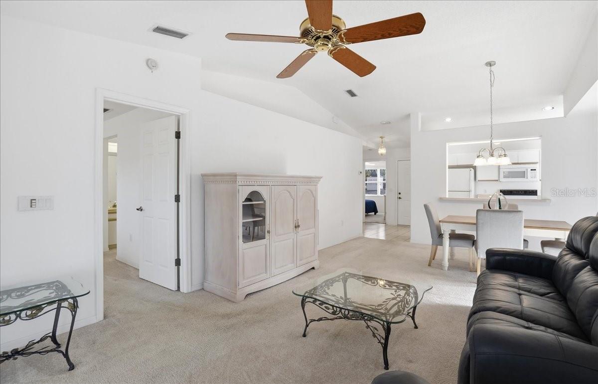 Image 11 of 45 For 5670 Sheffield Greene Circle 72