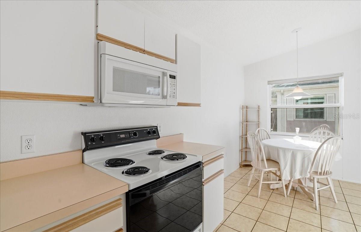 Image 15 of 45 For 5670 Sheffield Greene Circle 72