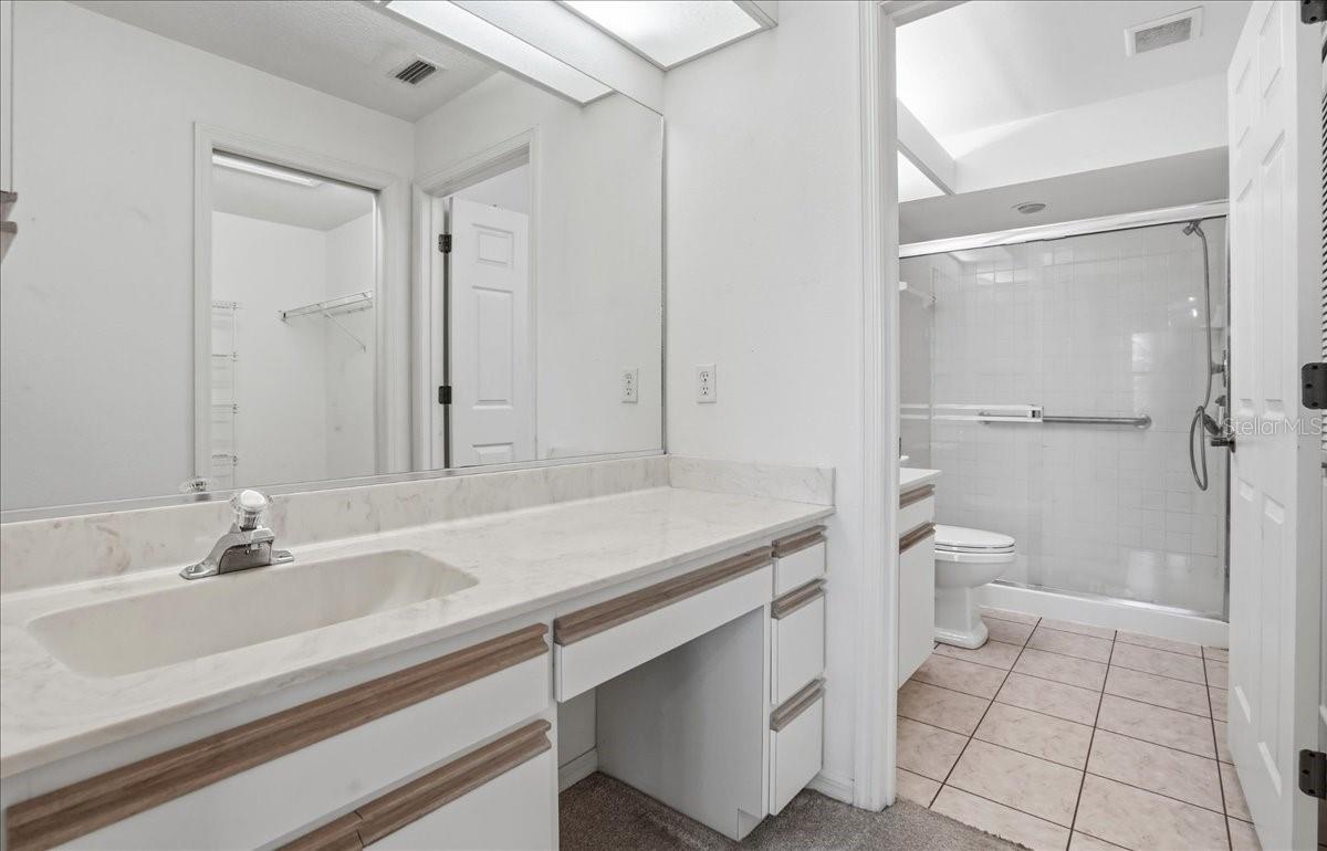 Image 28 of 45 For 5670 Sheffield Greene Circle 72